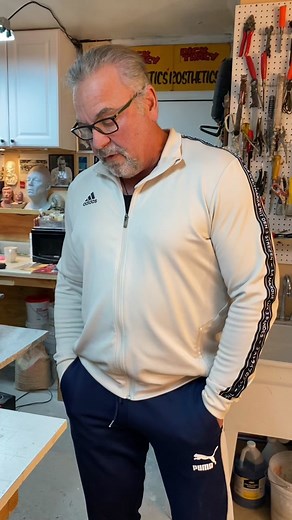 John shares some insight into landing jobs as a makeup artist in Hollywood. #makeupartist #makeuptutorial #sfxmakeupartist #filmindustry #showbiz #hollywoodmakeup #hollywoodmakeupartist #tiktokoftheday