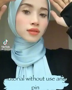 Tutorial shawl tanpa menggunakan sebarang pin, mana yang nak jaga tudung tu bolehlah cuba cara ni 😉 Sumber TikTok: @nenahijabs | Gaya Tudung
