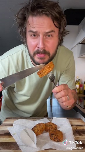 Mastering Perfect Hash Browns with Confit Garlic