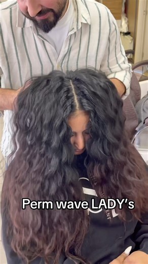 Do you like perm long beach wave hair? #dauerwelle #locken #waveperm #curlyproducts #wavehair