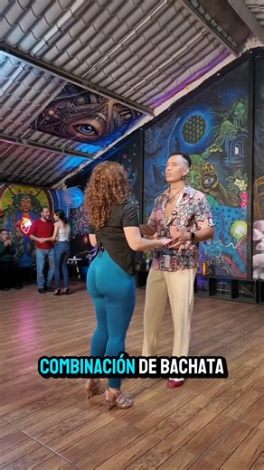 12K views · 113 reactions | Tutorial de bachata nivel intermedio  Recuerda que la ejecución del movimiento y la calidad es lo que verdaderamente cuenta al momento de bailar. ¡Disfrútalo y sigue aprendiendo con nosotros!  #Bachata #BachataSensual #BachataIntermedia #TutorialDeBachata #BachataEnPareja #Bachateros #LatinDance #ClaseDeBachata #AprendeBachata #TheLatinHouseDanceStudio #BailaConPasión #DanzaLatina #MovimientoConCalidad | The LATIN HOUSE dance estudio | Facebook