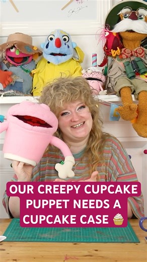 OUR CREEPY CUPCAKE PUPPET NEEDS A CUPCAKE CASE 🧁