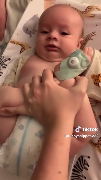 Baby’s poop #fyp #funny #funnyvideos #baby #cute