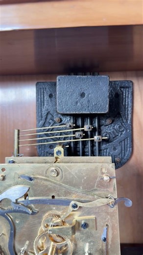 Best Clock Chime Sound Ever! Do You Know What Time It Is?