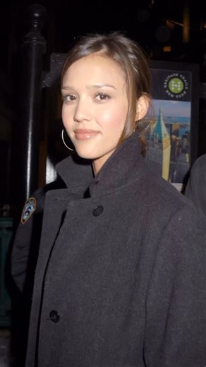 tacosattire on Instagram: "the style of jessica alba . . . . #jessicaalba #style #00s #fashion #streetwear"