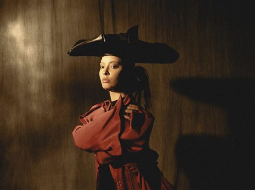 凡希亚在采访中展示首张专辑：迄今最佳 人生新篇章 F1【Faouzia凡希亚】