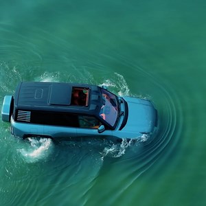 1.3M views · 16K reactions | Çin yapımı lüks bir arabayı test sürüşüne çıkardım! | Joe Hattab Türkçe | Facebook