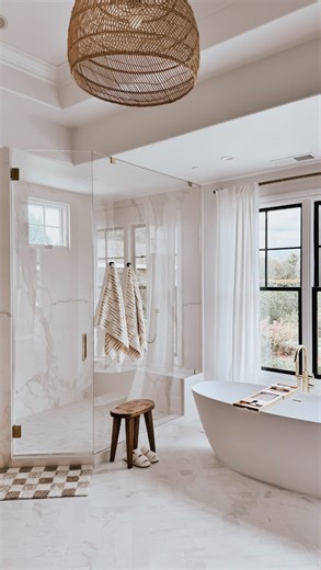 Brooke JuLyn on Instagram: "Comment: SPA to shop this Amazon luxury bubble spa bath mat. This Amazon must-have home essential is not your average bathmat. It suctions to the tub, turns your regular bath into a luxury bubble spa experience, and instantly upgrades your at-home self-care routine. If you love Amazon home finds that feel expensive, practical, and actually get used, this luxury bathmat is it. One of those Amazon finds that makes staying home feel way better. You can also shop from my