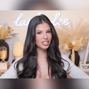 4.9K views · 46 reactions | Those makeup product reviews worth watching! 朗 | Laura Lee | Facebook