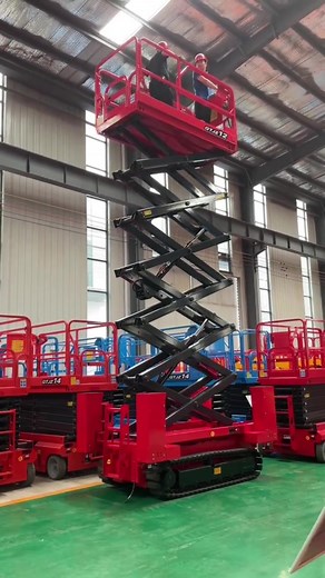 Crawler Lifting Platform for Uneven Roads and Operations