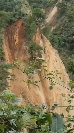 Top 4 Scary Landslide Moments Captured