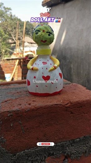 Diy bottle Doll art🎨🎎#UasaArtCrafr#shortfeed#bottleart#tending#doll#ytshort#clayart#viralshort#diy