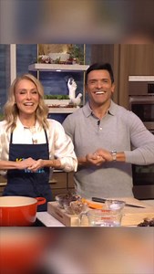 Kelly’s Figgy Pudding | Live with Kelly and Mark