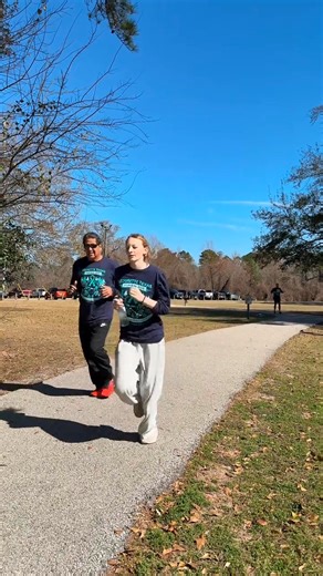 Our very first Tourette Association of Texas – The Woodlands chapter fun run was everything we hoped it would be. Beautiful weather, meaningful conversations, new connections, and time spent together as a community. This event was never about how fast anyone ran. It was about awareness, visibility, and reminding families that they are not alone. Seeing people show up for one another, share stories, and simply enjoy being together is what this chapter is all about. I am so grateful for everyone w