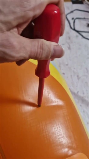 Pop inflatable - Popping orange Royal beach boat