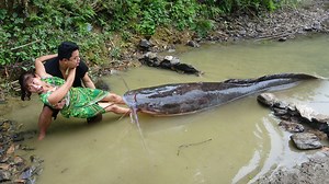 510K views · 14K reactions | Primitive Life - Primitive Skills Unique Hand Fishing Catch Fish For Survival © Copyright by Primitive Cooking KT | Primitive Cooking KT | Facebook