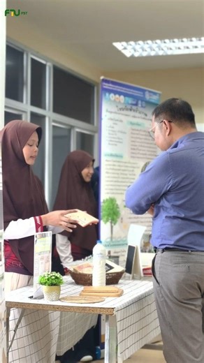 Khalifah Sci Program น้องๆ ม.4 ถูกนำมาส่งต่อแรงบันดาลใจในงาน FTU Festival 2025 Design Your Future ภายใต้การนำของมหาวิทยาลัยฟาฏอนี และความร่วมมือจากทุกโรงเรียน #KhalifahSciProgram #ความภาคภูมิใจฟาฏอนี #INewGenAward #วันนักประดิษฐ์ #คณะวิทยาศาสตร์และเทคโนโลยี #FTUFestival2025 #DesignYourFuture #เรียนรู้จากของจริง | คณะวิทยาศาสตร์และเทคโนโลยี มหาวิทยาลัยฟาฏอนี fst fatoni university