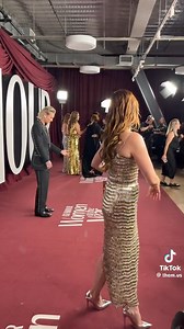 139K views · 868 reactions | Evènement 2024 // Glamour Women of the Year Date: Mardi 08 Octobre 2024 Crédit : @them.us sur Tik Tok. #Jo' | Sophia Bush France | Facebook