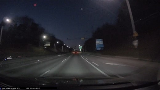 보배드림 on Instagram: "보배드림 베스트글: 제발 혼자 *박아라. https://www.bobaedream.co.kr/view?code=best&No=810246&vdate= 내용: 뭐지 하면서 보다가 아무것도 못했네요. 왼쪽 흰 벤츠 뒤 말리부. (말부리 번호판이 안보이네요.) 댓글: - 운전자들 중에 많은 사람들이 저런 운전 습관을 가지고 있죠 끼어들기나 차선 변경할 때 꼭 옆차 앞으로만 들어가야 한다는 생각을 하는 이상한 사람들 - 와... 운전 살벌하네요 - 어디서 배운 운전이지.... - 자기가 멋있다고 생각할꺼야? 남자들은 대부분 그렇지 ㅎㅎㅎㅎㅎㅎㅎㅎㅎ - 야간엔 식별이 잘 안 되죠. 이럴 땐 입으로 번호판을 읽고 나중에 블박 확인하시면서 녹음된 음성으로 차 번호 확인하시고 안전신문고에 신고하시면 됩니다. 제보 방법: 인스타 DM 또는 이메일(bobaedream@bobaedream.co.kr) 사건·사고, 억울한 일, 훈훈한 미담 사례 등 다양한 제보를 기다립