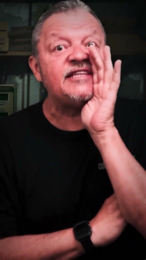 After seeing this, you'll NEVER sit on the pitch the same way again 🐍 #shorts