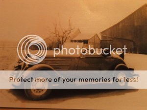 Found old pictures of my grandfather - help me ID the car