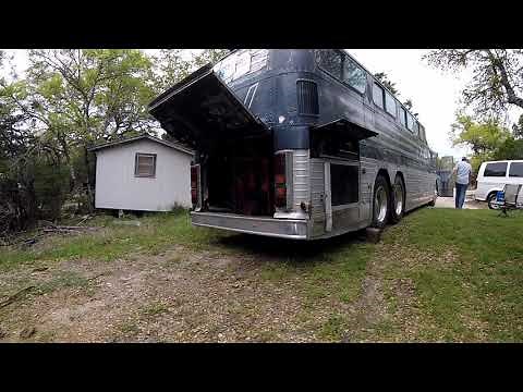 1955 GMC Scenicruiser Startup and Drive Away