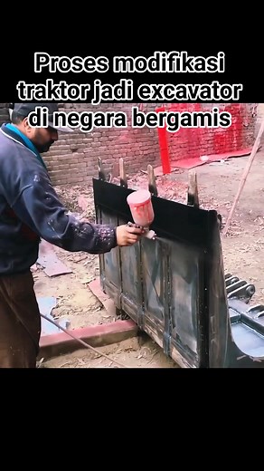 591K views · 4.7K reactions | Modifikasi traktor jadi excavator yang sangat menarik ditonton #viralreels #asmr #amazing #artwork #pejuangrupiah #tech #inspiration #explore #trendingreels #new #world #business #explorepage #fun #goodvibes #handmade #lifestyle #machine #nature #photographer #trending | Abdul Afif | Facebook