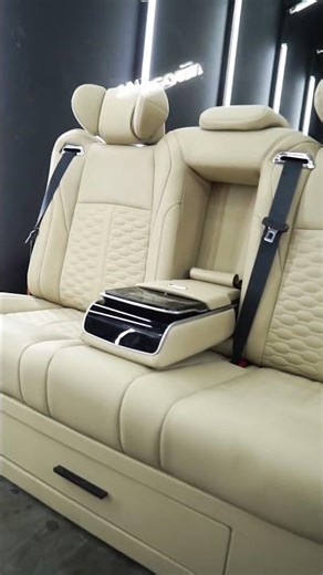 Ready to Install Kursi VIP Mewah Berjajar Rapi #hiaceindonesia #travel #hiacepremio