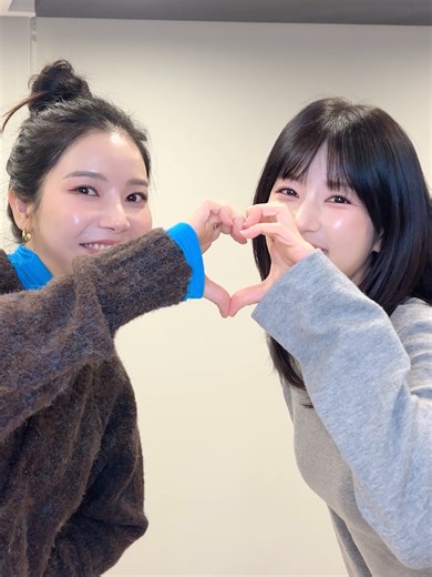 #마마무 #솔라 #Solar 님과 함께 𝐋𝐨𝐯𝐞 𝐌𝐞 𝐌𝐨𝐫𝐞♡°◌̊ @official_mamamoo #에이핑크 #Apink #RE_LOVE #LoveMeMore #LoveMeMore_Challenge #박초롱 #초롱 #ChoRong