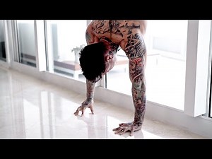 5 Handstand Variations You Really Need