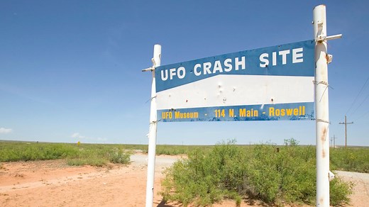 Alien Sightings Through History | Britannica