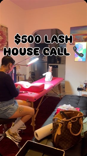 Deseray Marie on Instagram: "Most def only doing house calls from now on🥲😍😂 • • • Yall im JK I ain’t pay no damn $500😂😂😂😂😂 —— #viral #explore #reel #explorepage #lashtech"