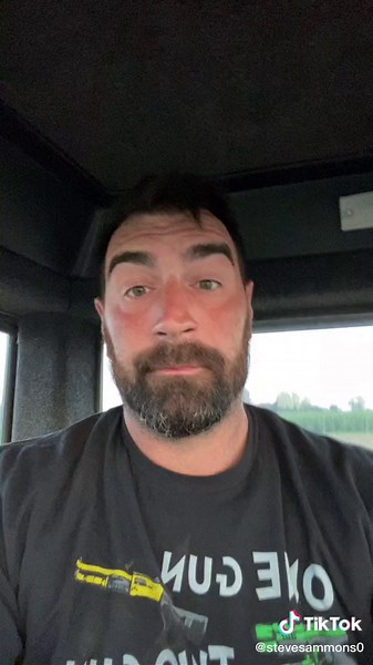 Rye grass has started, love not work… not!!!#farmlife #horseshoelakefarms #getsome