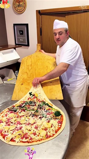 Satisfying Food Videos from Reddit and TikTok