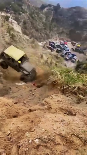 9.6K views · 107 reactions | One Step From Glory… Then It All Flipped  #OffroadFails #4x4Nation #TrailLegends #EpicClimbs #OffroadDisaster #LandCruiserLife #MudAndGuts #OverlandAdventure #4x4Fails #OffroadAddicts #TrailLifeCulture #BuiltForTheWild #ExtremeOffroad #ConquerOrCrash #OffroadCommunity #crashlanding | Dadan Irawan | Facebook