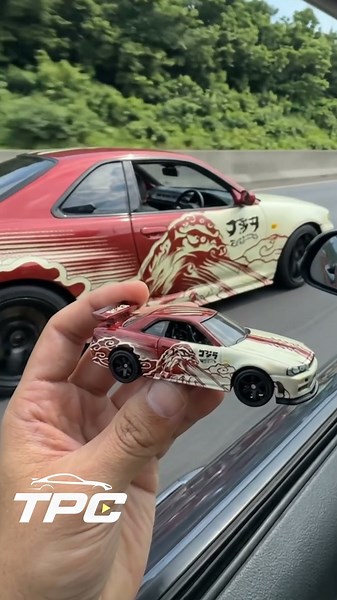 Godzilla Comes to Life: R34 1:64 vs. Reality 🤯 #hotwheels