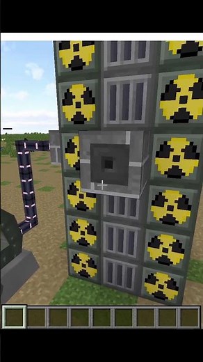 Nuclear Reactor Meltdown in Minecraft | Dangers of using Schrabidium Fuel in Big Nuclear Reactor