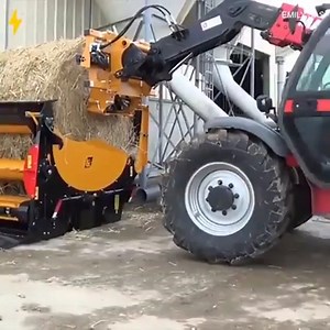 1.6M views · 5.7K reactions | What is the man doing | Funny Videos | Facebook