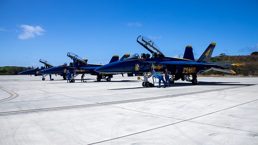 Blue Angels 2025 air show season drawing to close. Here's their remaining shows, practices