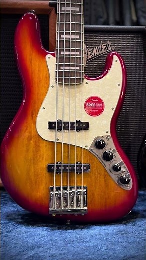 Squier Classic Vibe Active 70s Jazz Bass V Guitar, Laurel FB, Sienna Sunburst