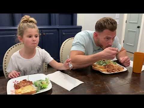 Elf —Spaghetti Dinner scene