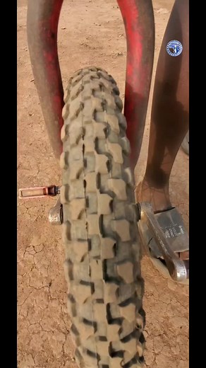 Hi, here is our unicycling act by Victor Magudde 😱🔥 @bwengula . . YOUTUBE 🔥👇🏼 ❗Bwengula Circus Kids ❗Donate via PayPal.me/Bwengula ❗Patreon: Bwengula Circus Kids 📢Donate 👇🏼👇🏼👇🏼👇🏼 https://gofund.me/0326b72e . | Bwengula Arts Academy