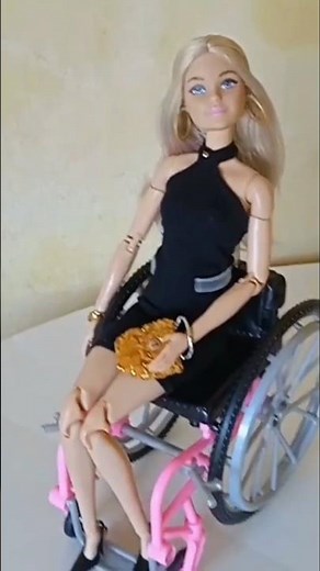 Barbie Fashionista 165: veja o look que coloquei nela e todos os detalhes dessa boneca!👇