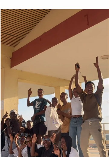 High School Diaries: Funniest Bloopers and Behind the Scenes