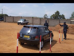 NTIWATSINDWA URAMUTSE UKOZE IKIZAMINI CYA PARKING NDETSE NAMA CORNER UTYA KANDI UKIRINDA GUKORA IBI!