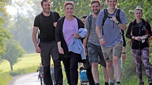 Pochod Praha-Prčice: Do Týnce dorazil jako první Martin. Nepřišel, ale přiběhl