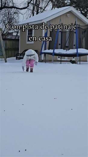 Con pista de patinaje en casa #tormenta #snowstorm #snow #nieve #winter