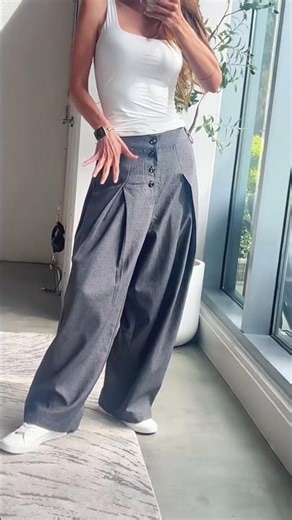 What Makes PLEATED Pants Timeless Fashion?#trendingshorts #ootd #ootdguide #dreamnstyle #style #usa