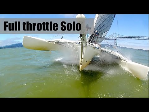 Fast Production Trimaran Sailed on the Limit Solo