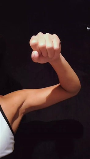 Ultimate Bicep Flex Challenge for Calisthenic Girls